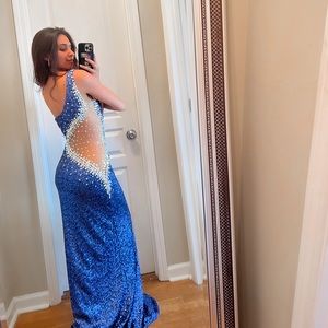 La femme prom dress
